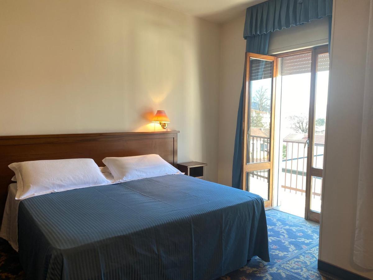 Hotel Terme Posta Padova Hotel Rc12 Абано Терме Екстериор снимка