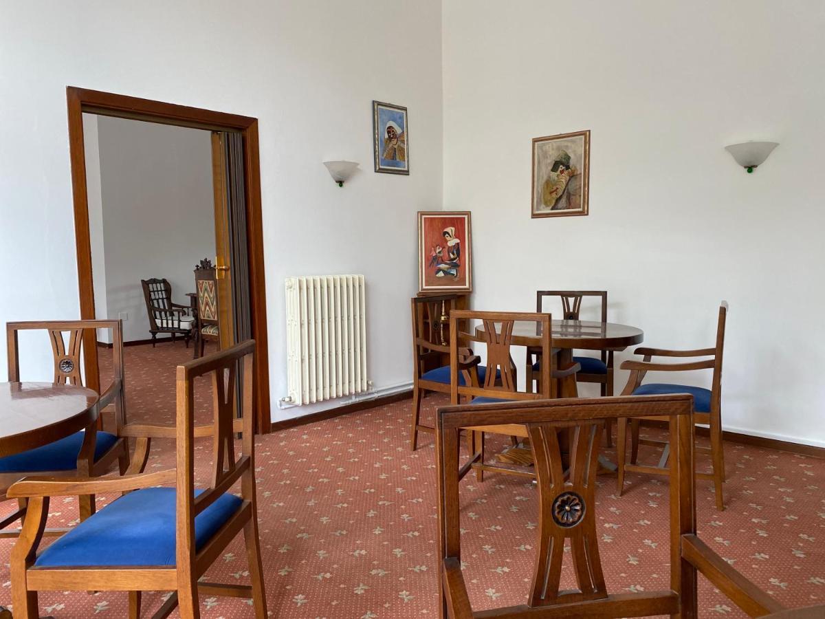 Hotel Terme Posta Padova Hotel Rc12 Абано Терме Екстериор снимка