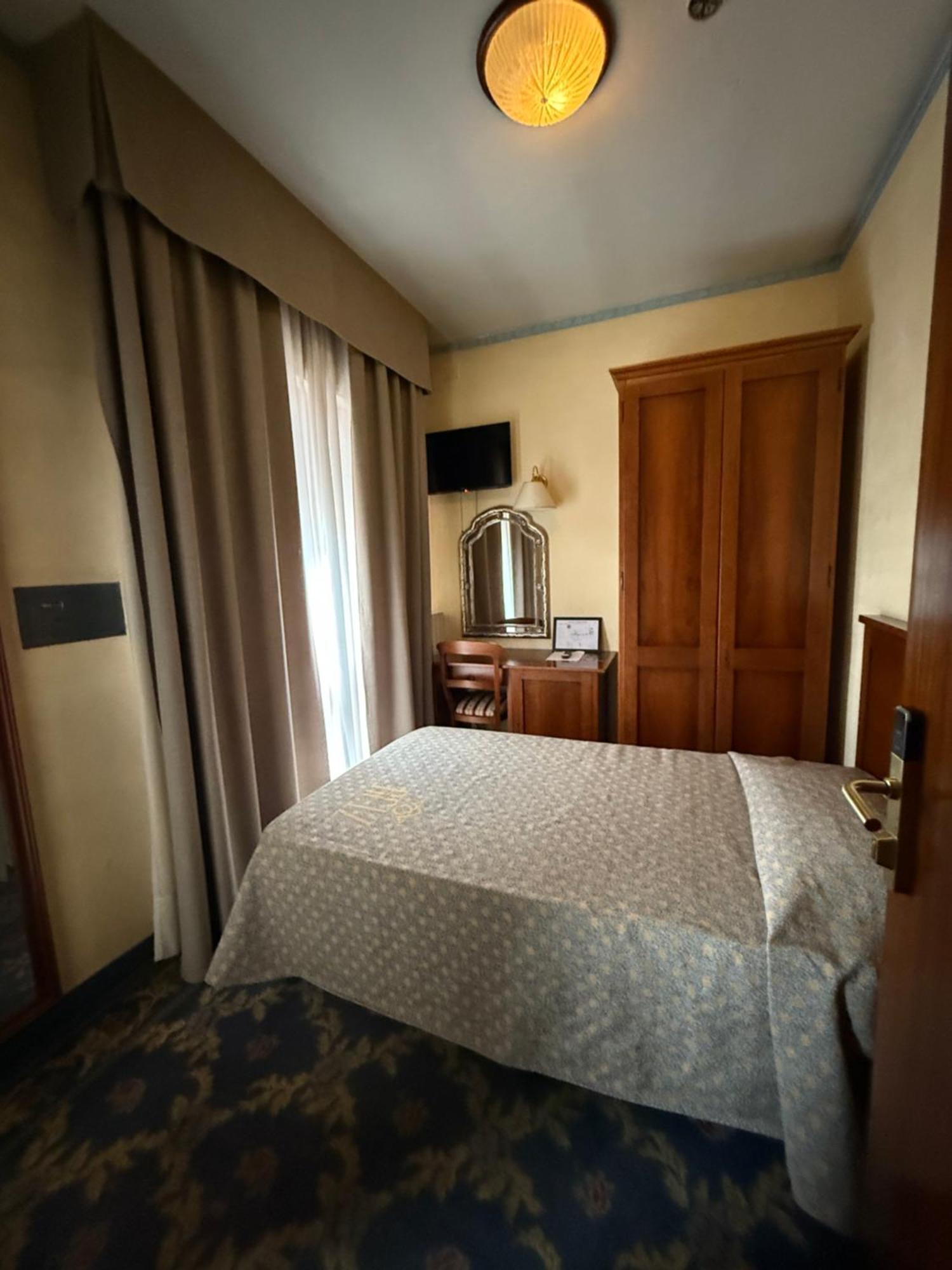 Hotel Terme Posta Padova Hotel Rc12 Абано Терме Екстериор снимка